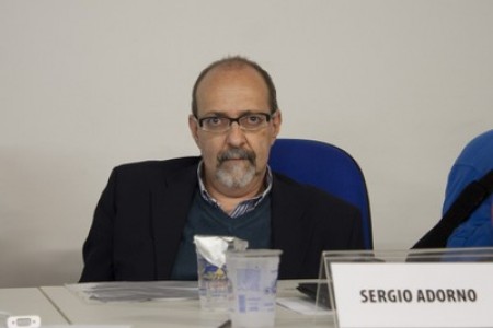 Foto do(a) autor(a) S�rgio Adorno